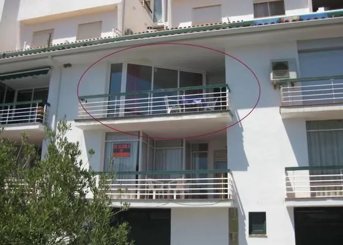 Salions By Interhome *